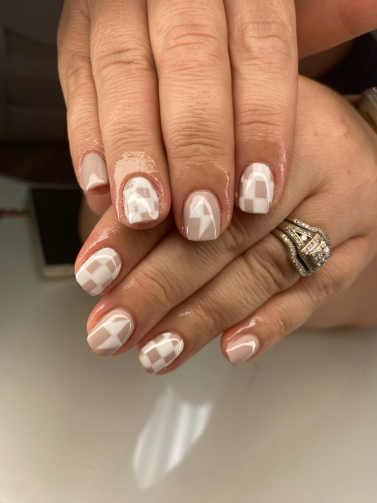 Design Add On (2-4 Nails)