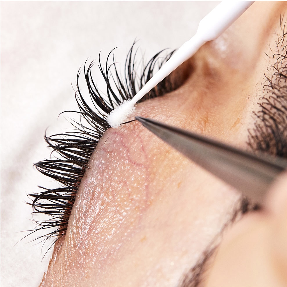 Lash Extension Removal