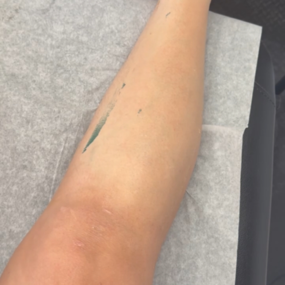 Full Leg Wax at Diamond Eclipse Acrylics in Freer, TX