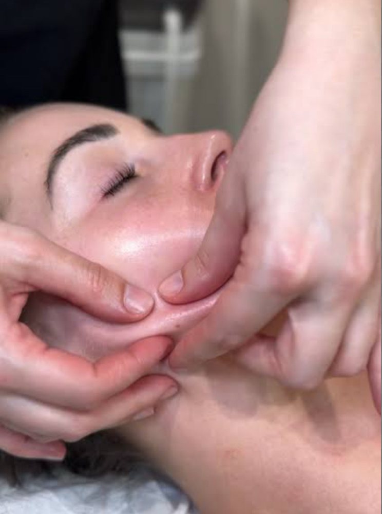 European Sculpt Face Lift Facial