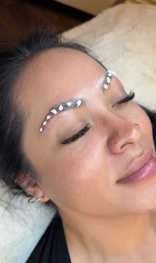 Brow Lamination W/out Tint