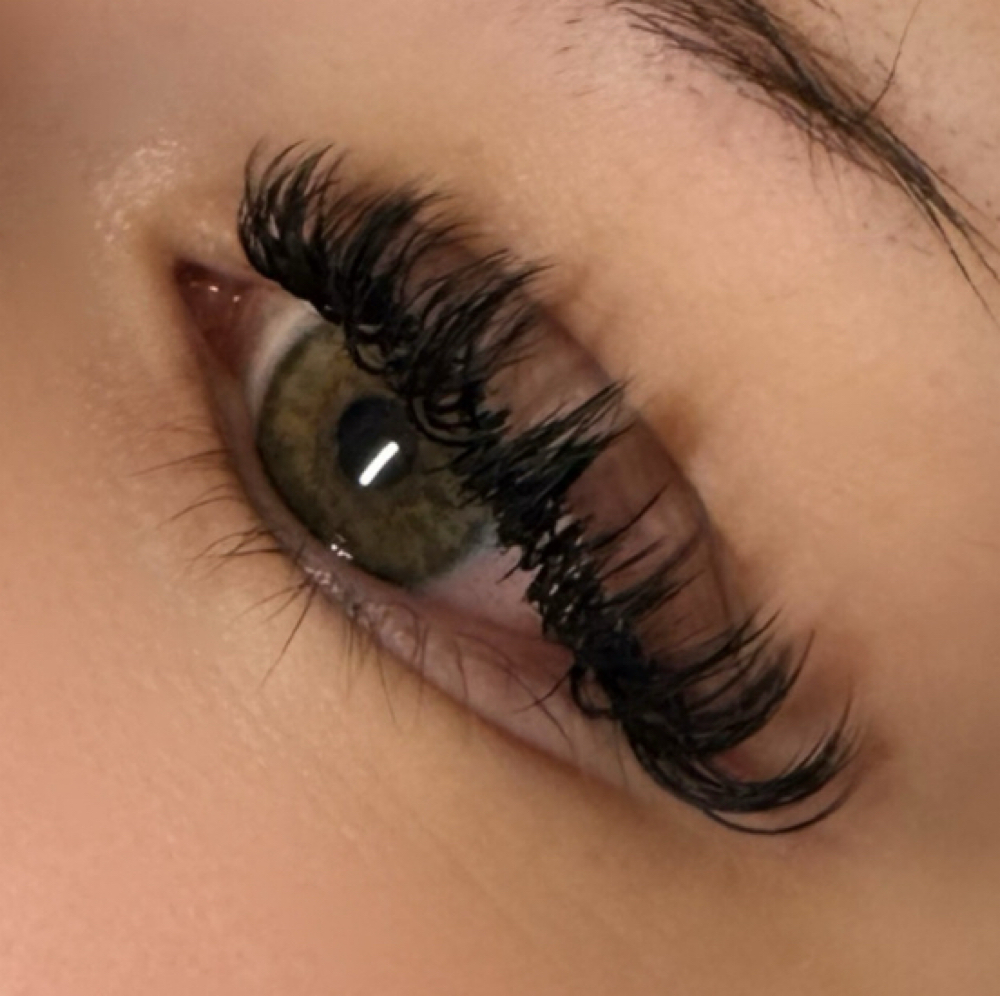 Full Set Light Volume Or Wetset at IM Denver Skin LLC in Denver, CO