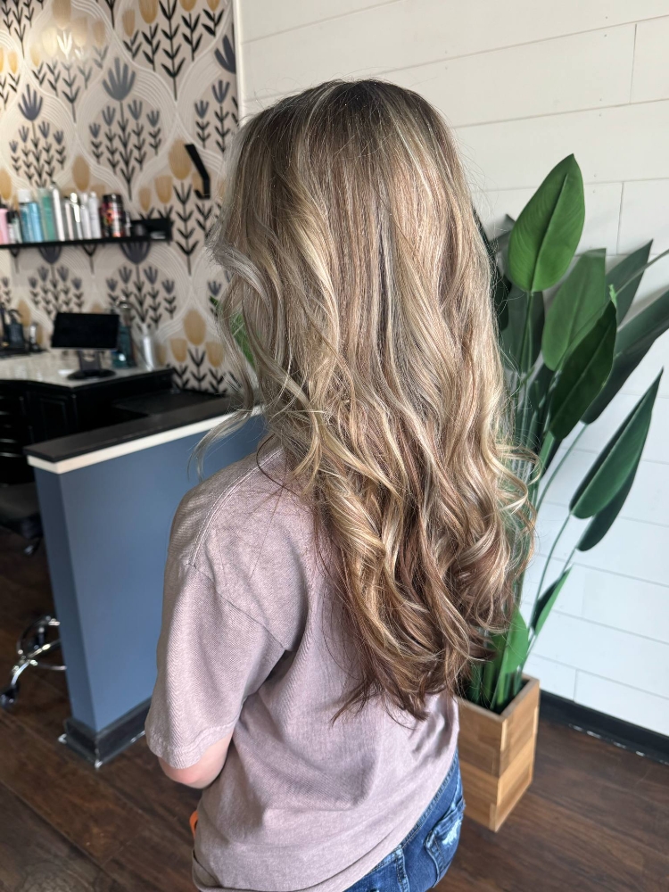 Root Touch Up And Partial Highlight