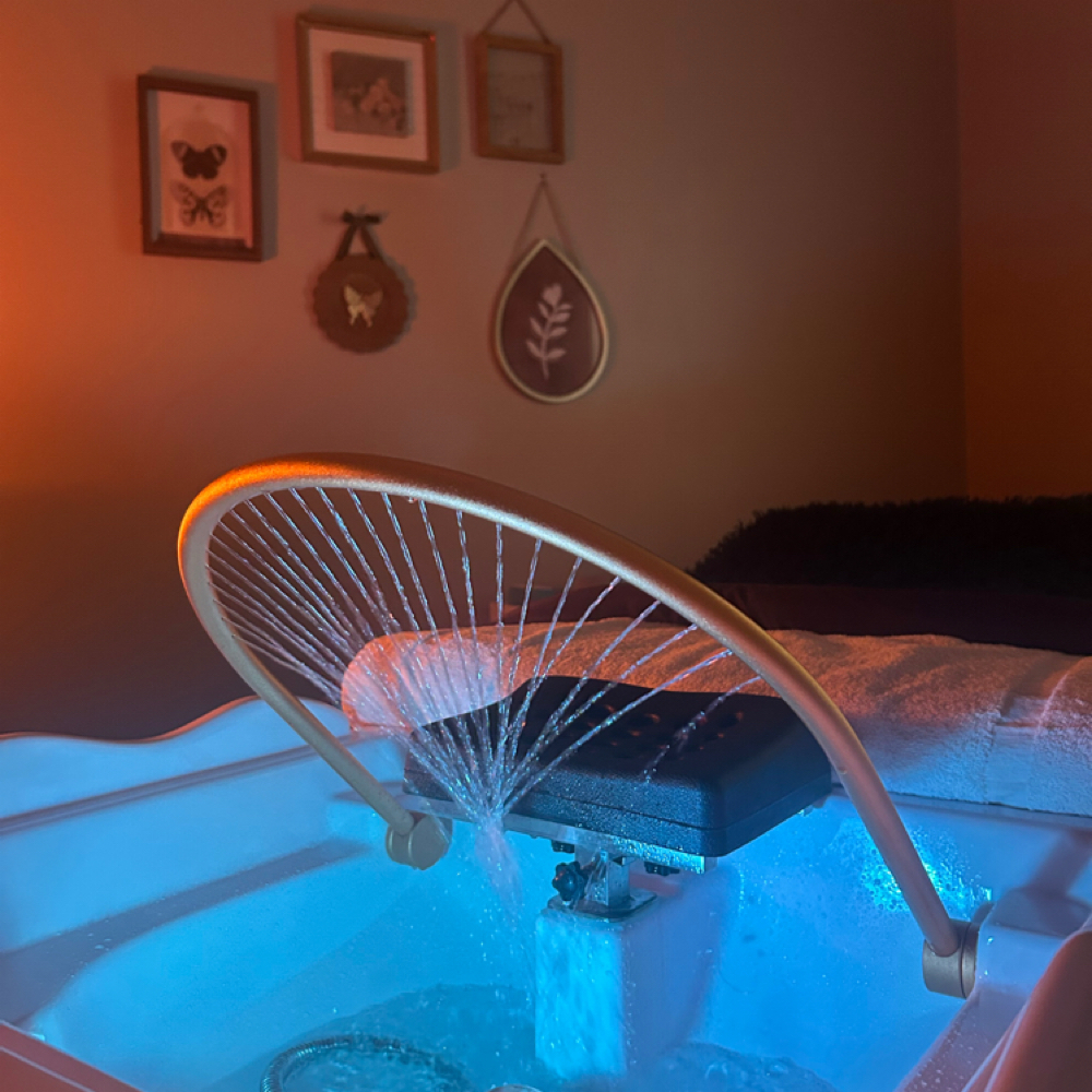 60 Minute Relax Head Spa at First Street Oasis in Temple, TX