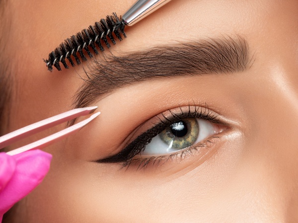Brow Shape & Tint