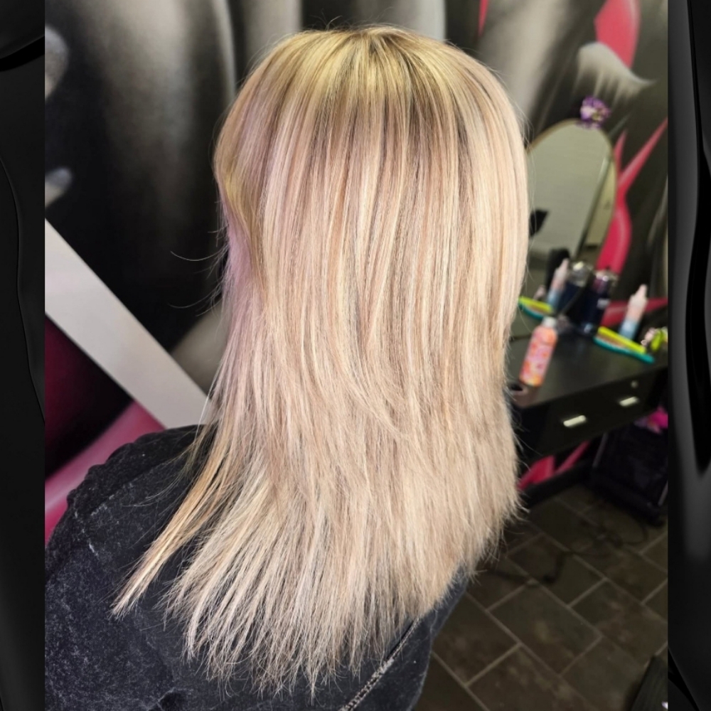 Full Highlight at Get Cut & Dye Hair Salon & Spa in Alexandria, LA