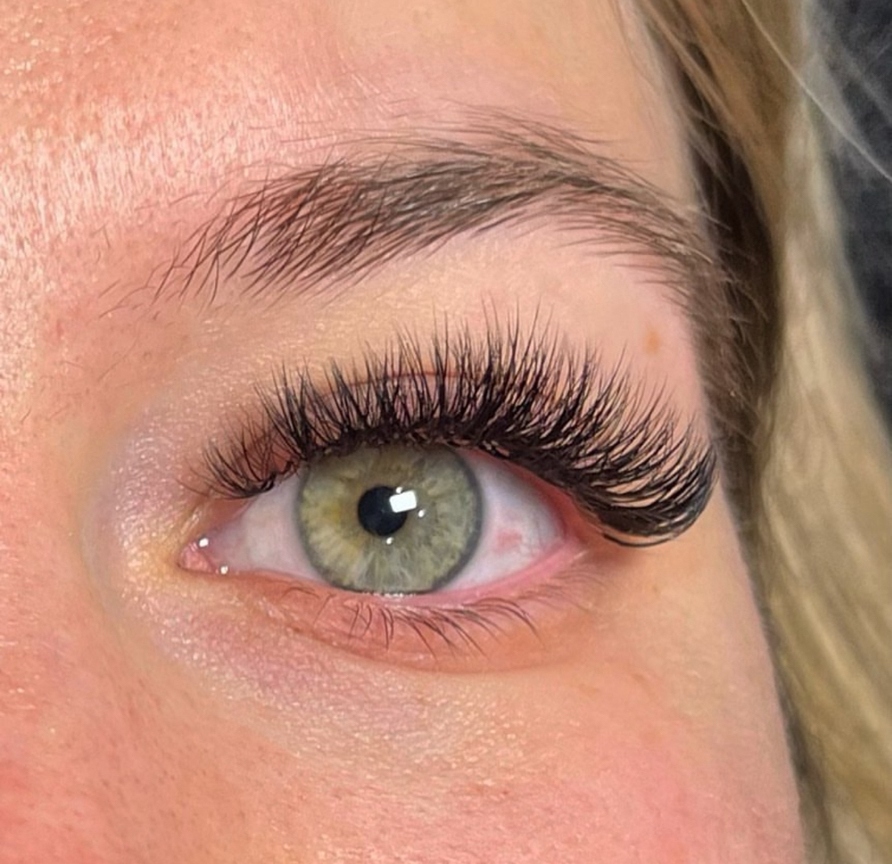 Hybrid Eyelash Extension Fill