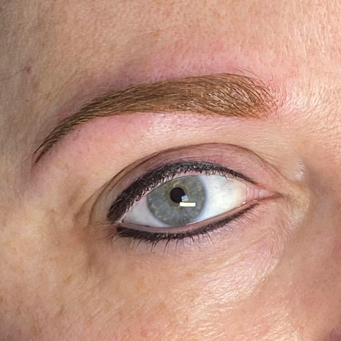 Eyeliner at High Maintenance Salon Spa LLC in Corinth, MS