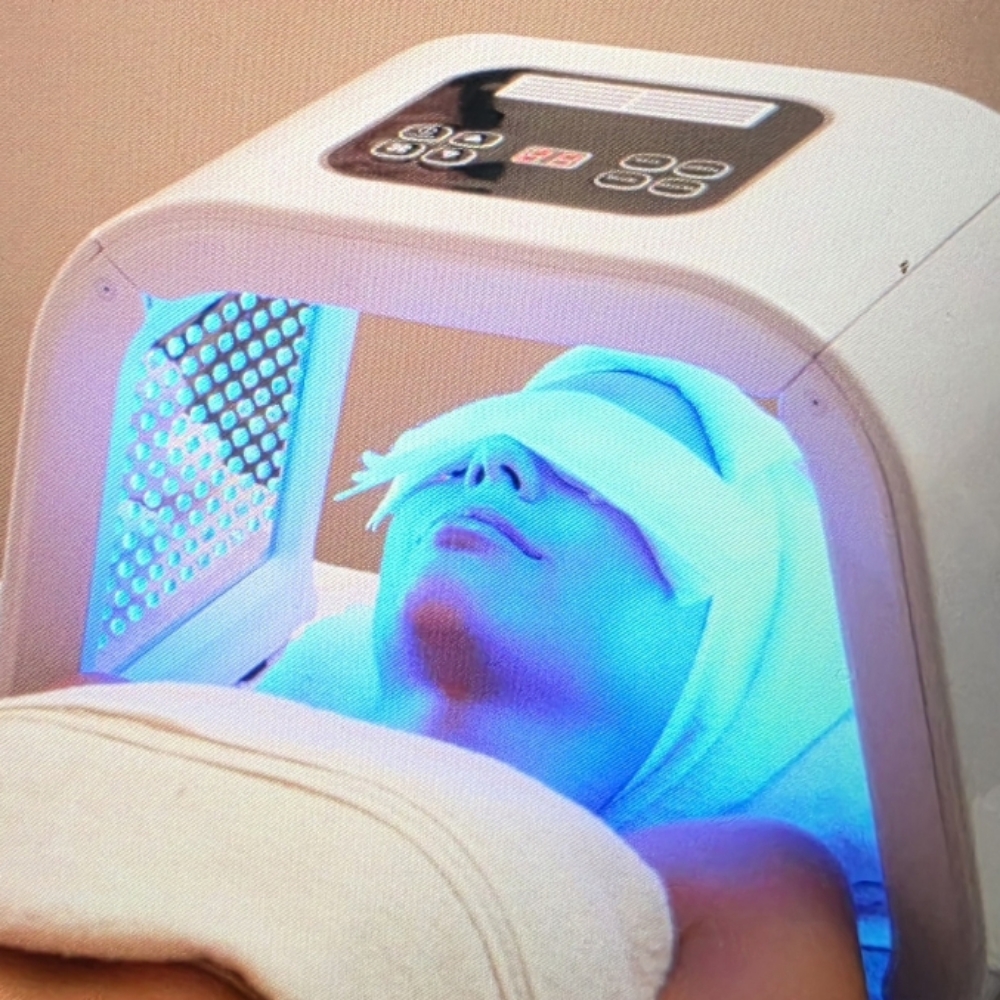 LED Light Therapy at JULES COSMETIC ARTISTRY in Omaha, NE