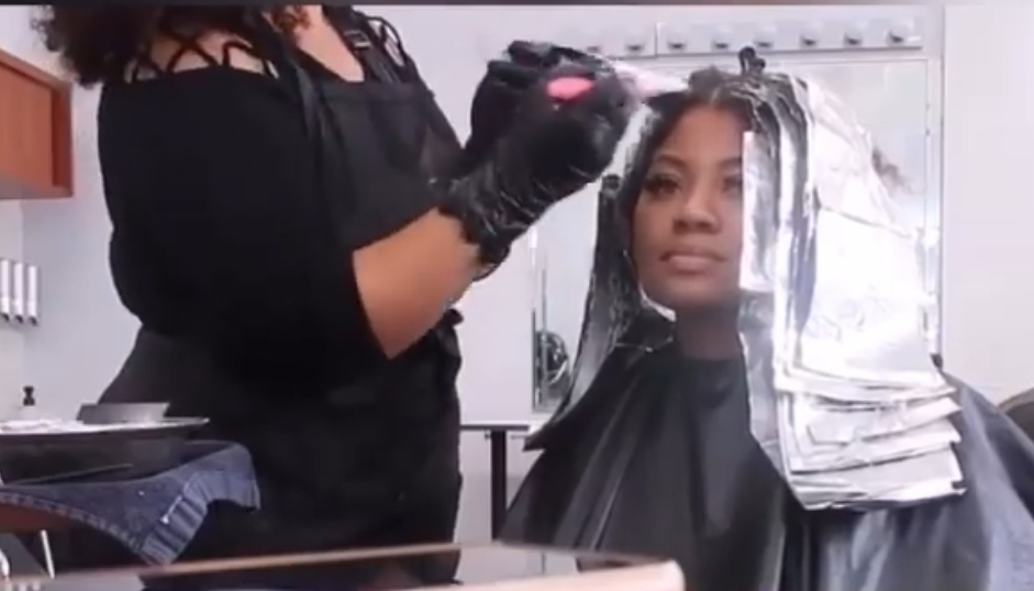 Full Foil Highlight at Radiantly Curly Studio in Redwood City, CA