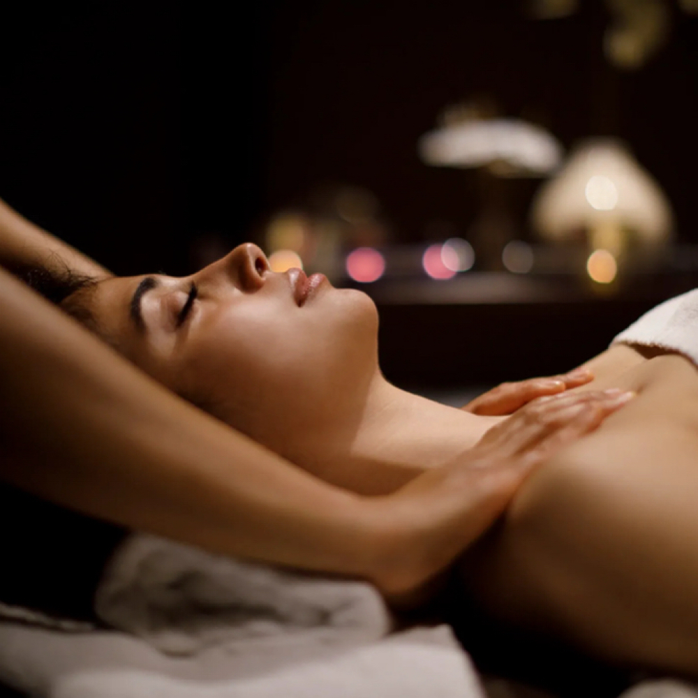 Intuitive Massage 90 min at The Hive Beauty and Wellness in Vancouver, WA