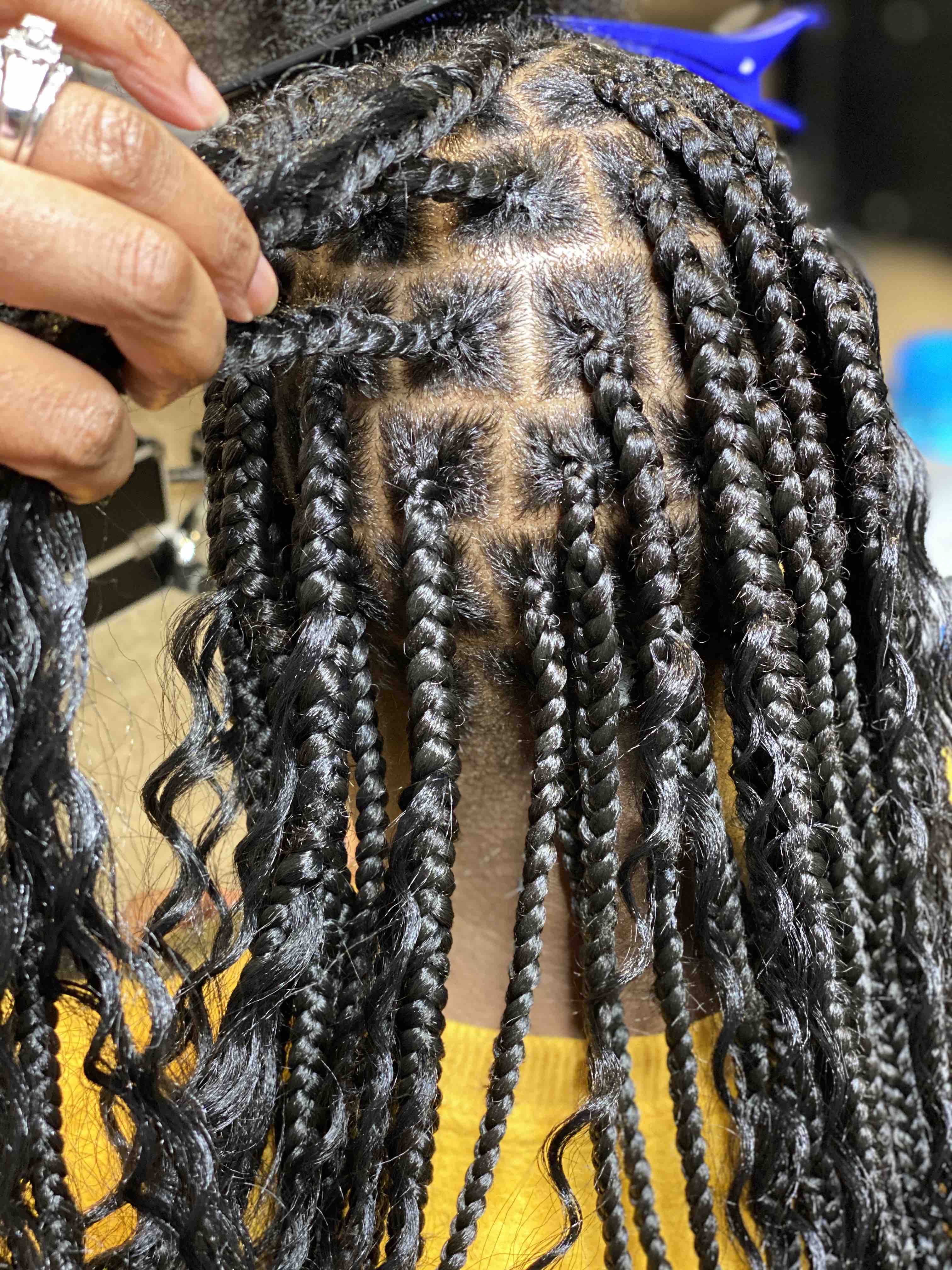 Medium Knotless bohemian Braids