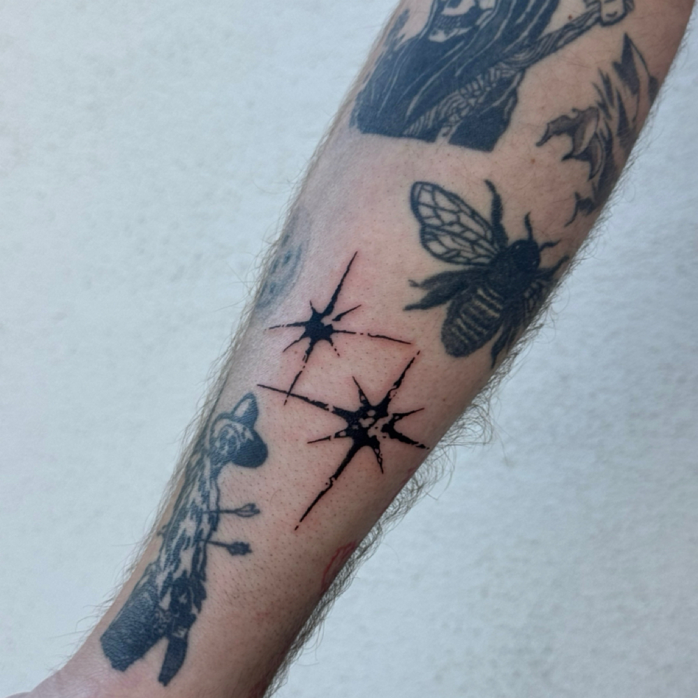 MEDIUM TATTOO WITH @maliaasonn at DAZEY AESTHETIC COLLECTIVE in Phoenix, AZ