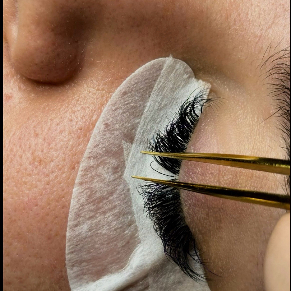 Volume Lash Fill | 2-3 Weeks at The Faceologist in Columbus, OH