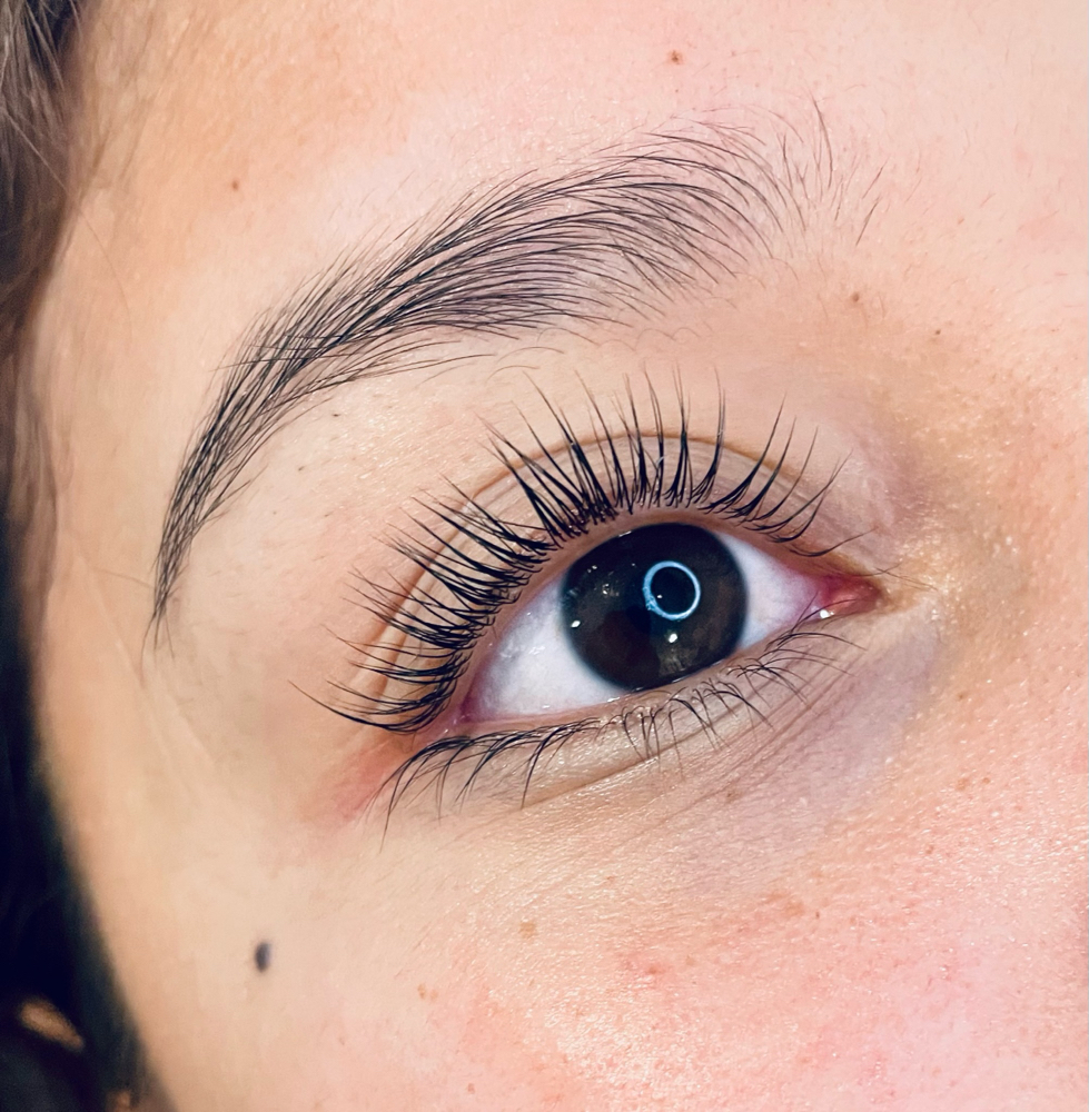 Lashlift + Lash Tint