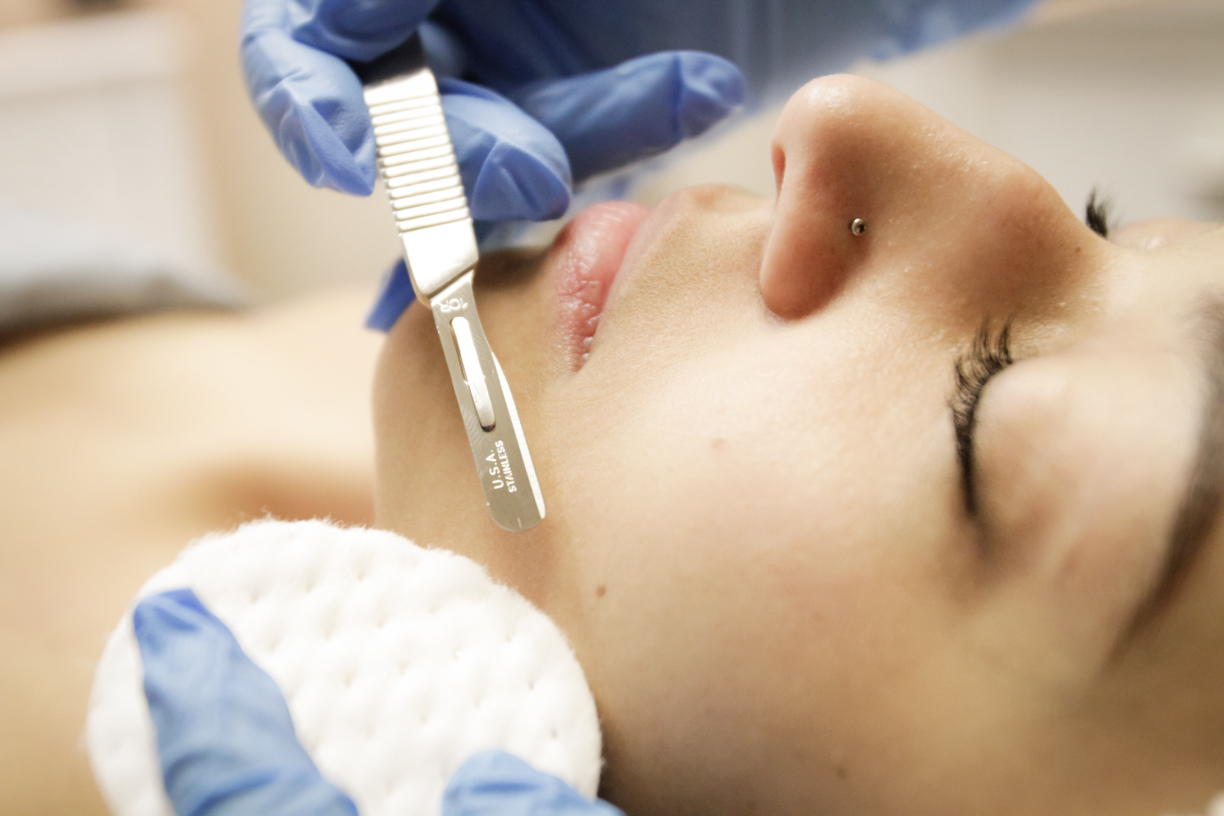 Dermaplaning Xpress Facial- 30 Mins