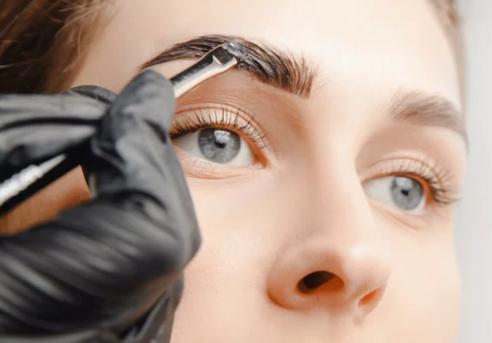 Brow Tint & Wax