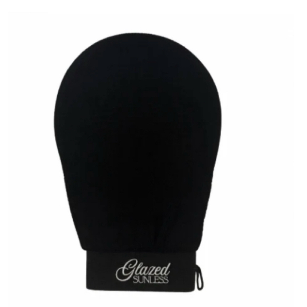 Spray Tan Exfoliating Mitt at Bronzed Studio Glow in New York, NY