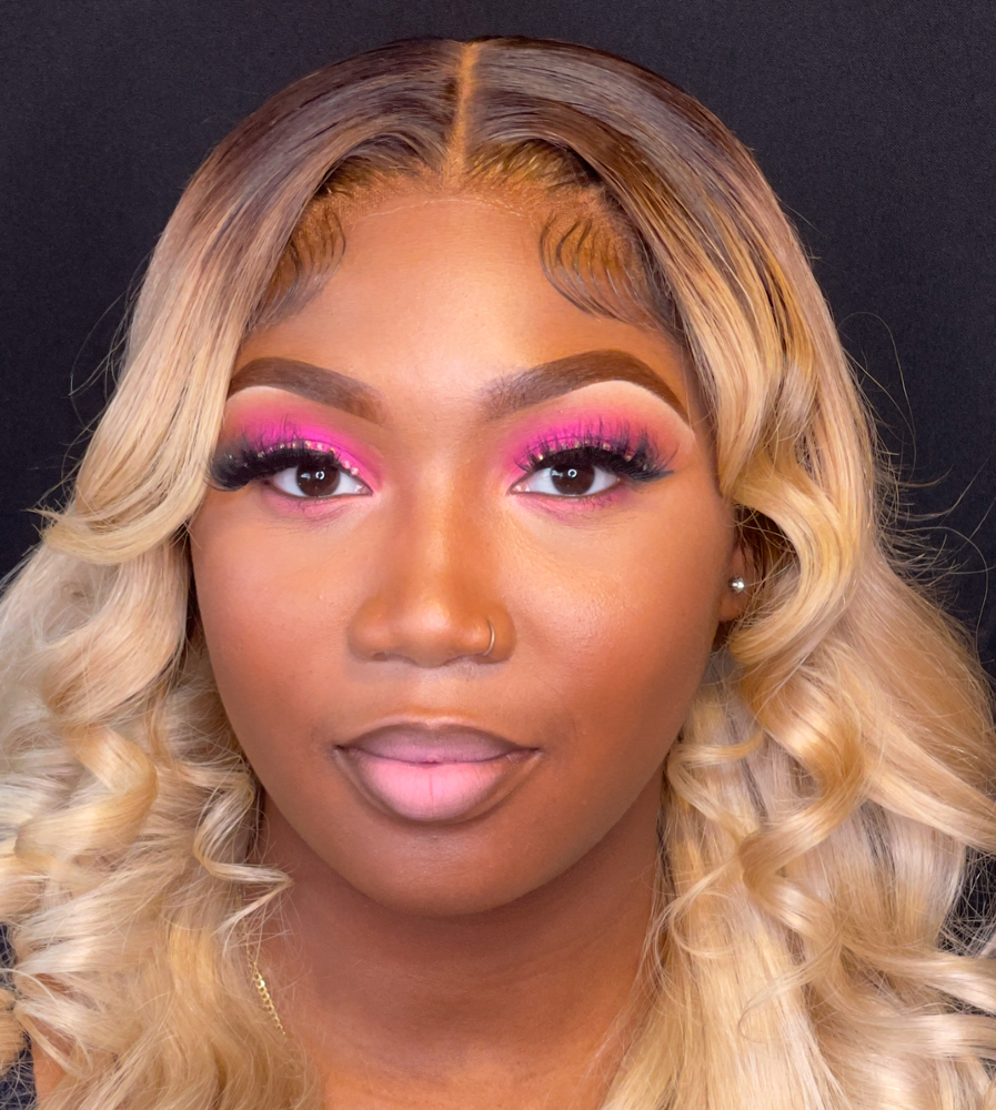 Exquiste Makeup Application