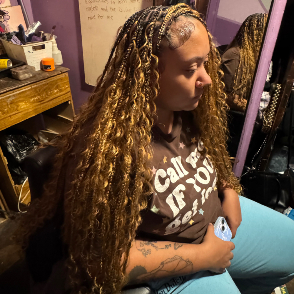Bohemian Knotless at KAYTHEESTYLIST in detroit, MI