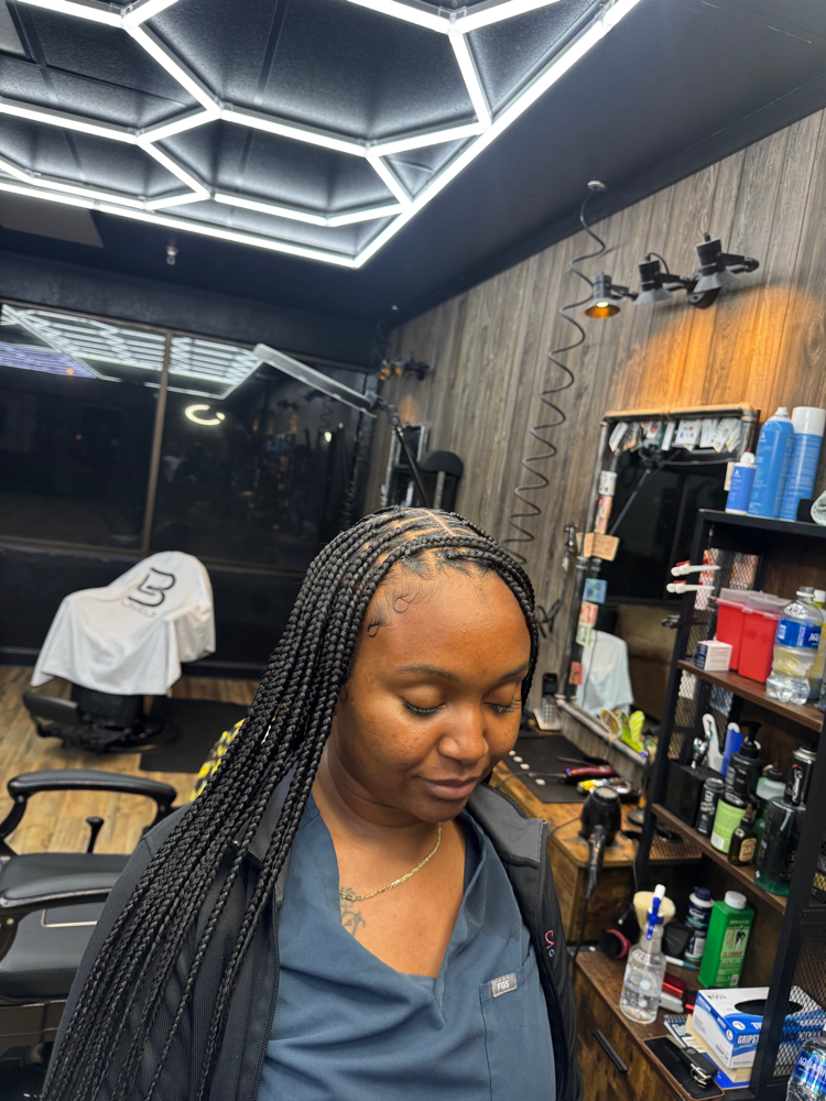 Small/Smedium Knotless Touchup! at Tee Did It❗️ in Ocala, FL