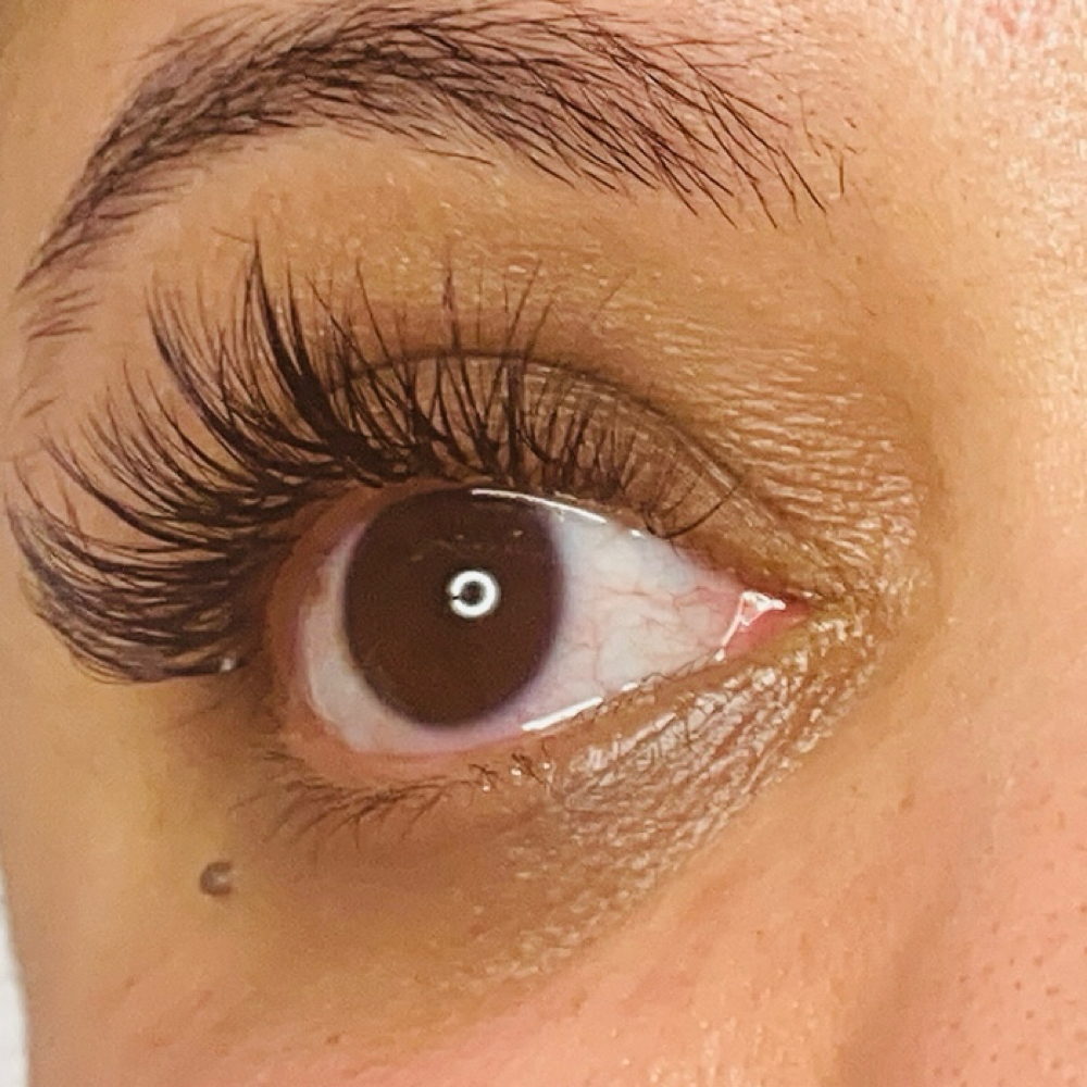 LED Hybrid Extensions Full Set at Natural Lash and Brow Studio in New York, NY