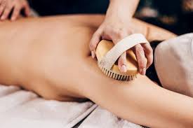 Dry Brushing Exfoliation Massage