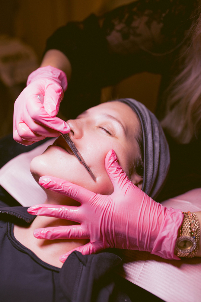 Dermaplane Without Facial