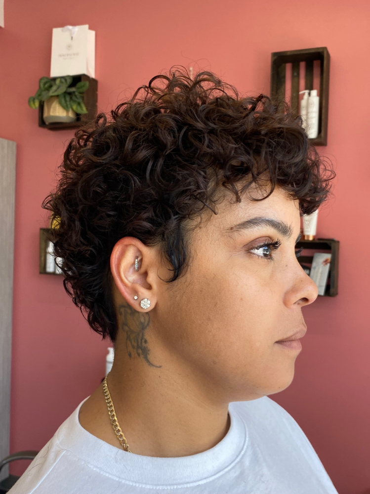 The Short Sweet Curly Cut