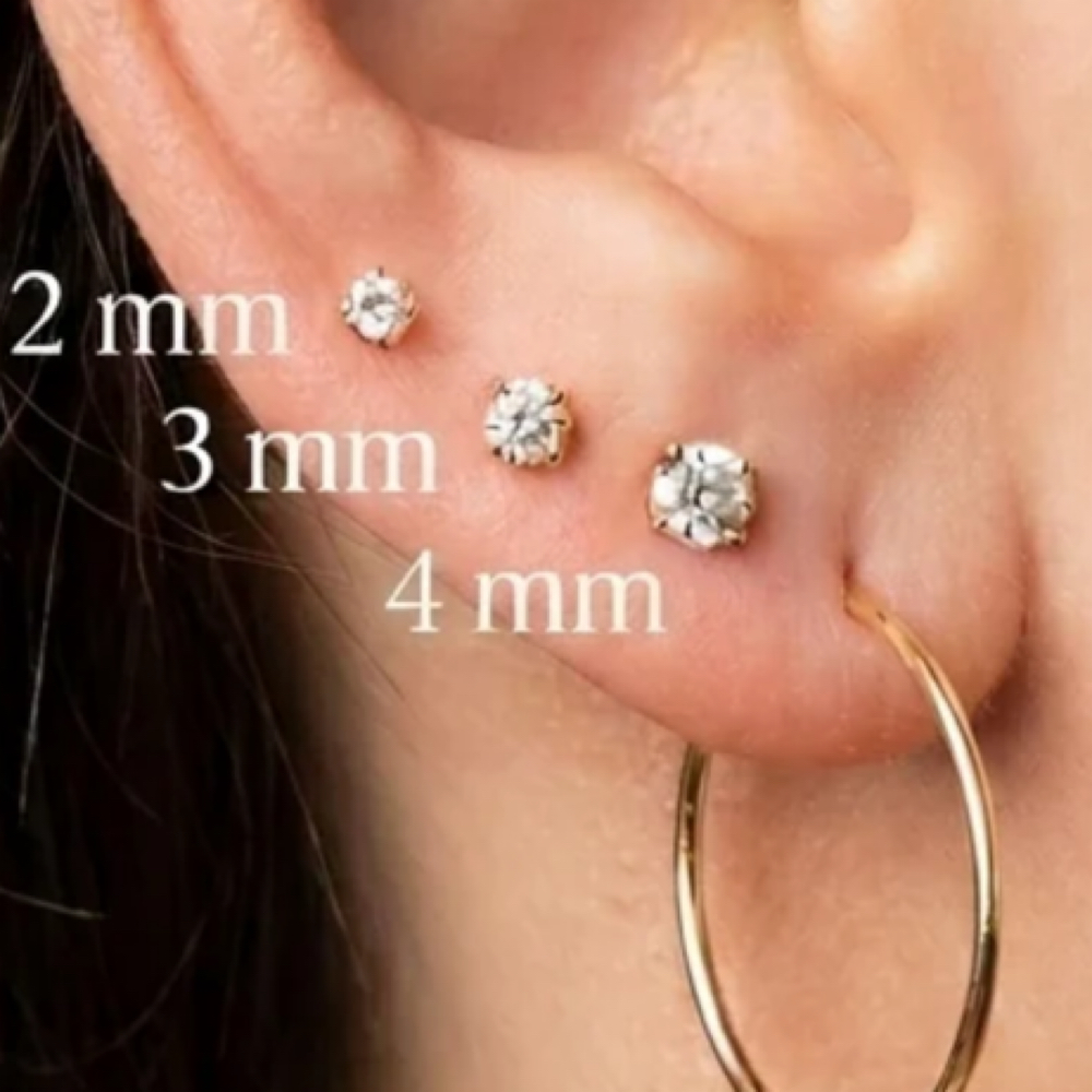 Ear lobe(s) Piercing at Leti_the_Esthi_ in Phoenix, AZ