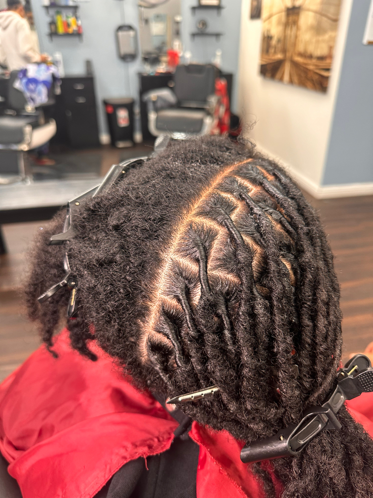 Loc Retwist - Top Of The Head