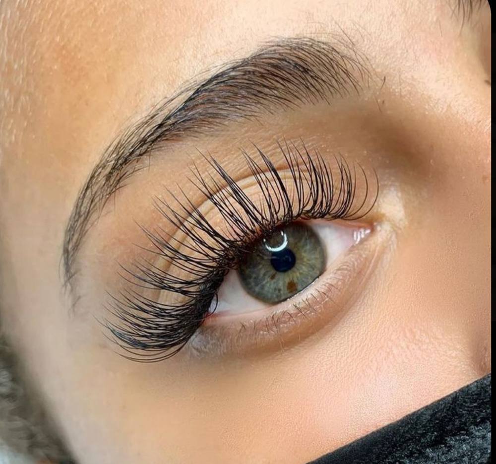 Classic Eyelash 30% Discount