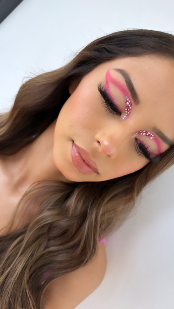 GLAM • MAKEUP