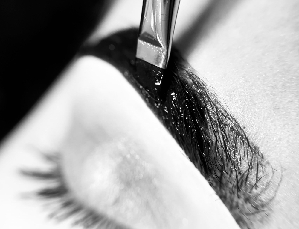 Brow Tinting