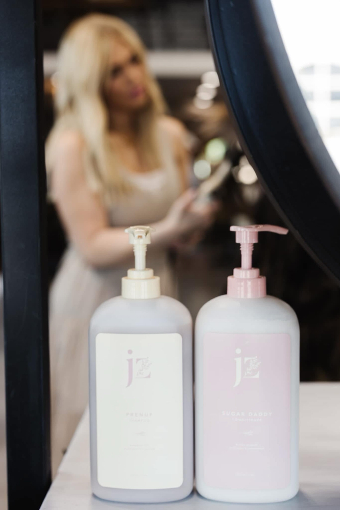 SHAMPOO + CUT + BLOWDRY + STYLE