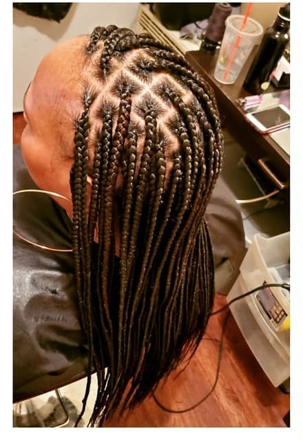 Smedium Knotless Box Braids