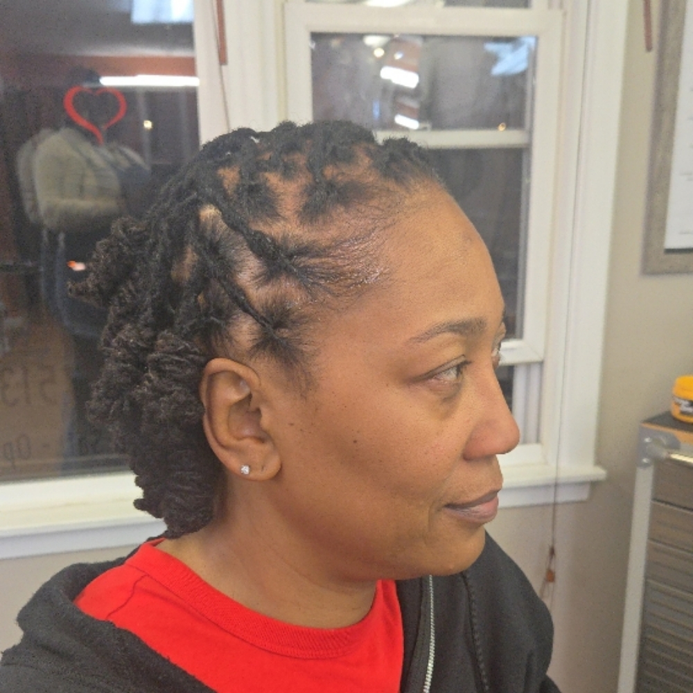 Loc Styling at Lovely Strands, LLC in Cincinnati, OH