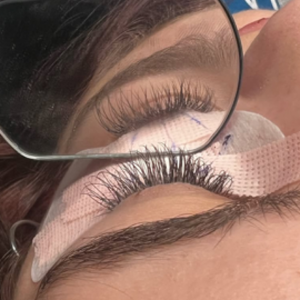 Classic Lash Set at Nails.by.em in Mastic, NY