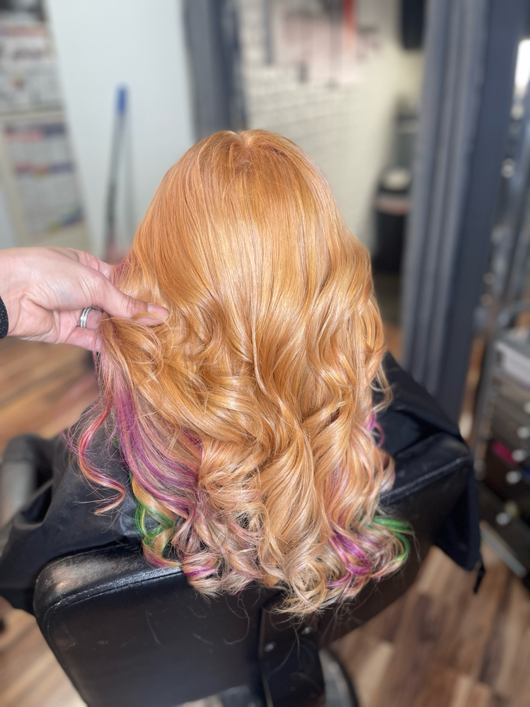 Wash Cut Blowdry & Curl