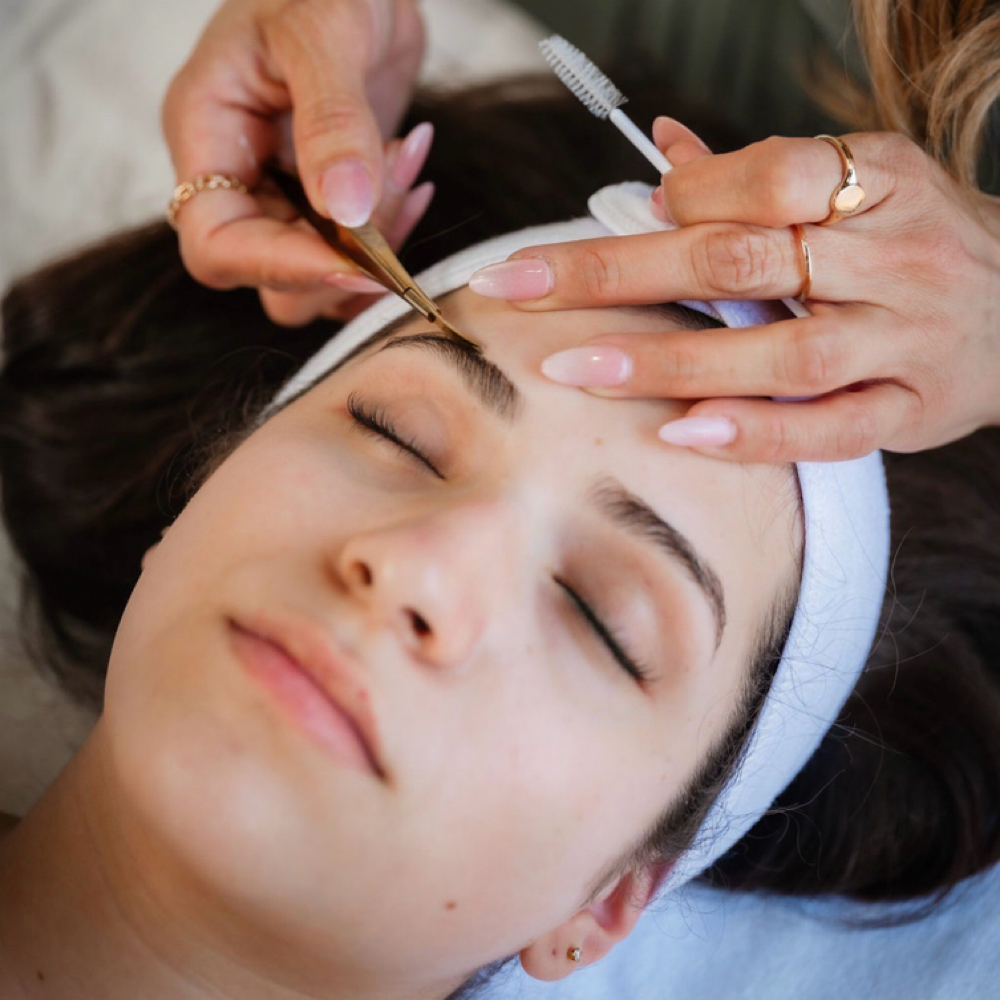 Brow Shaping (Sculpting) at The Rosie Touch in Valley Village, CA
