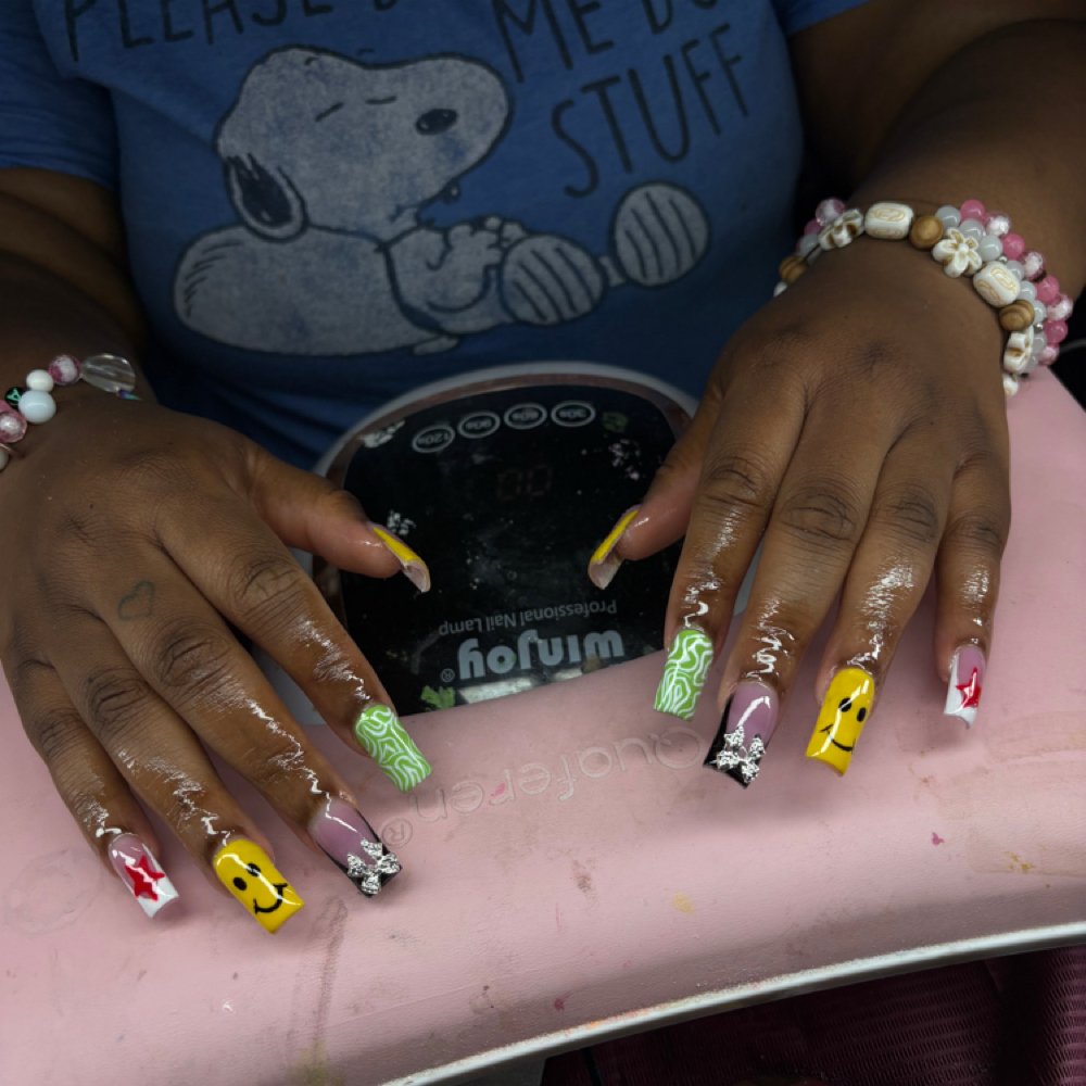 Medium Full-set at Kreative Klawss in Manning, SC