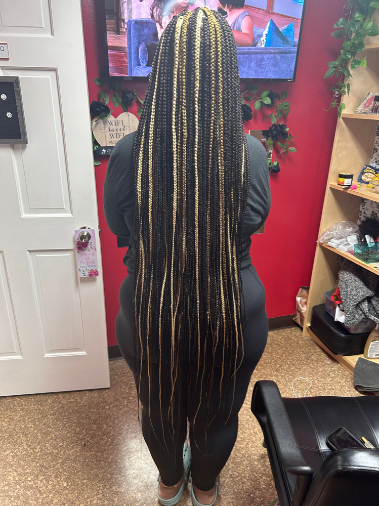 Medium Box Braids (kneelength)