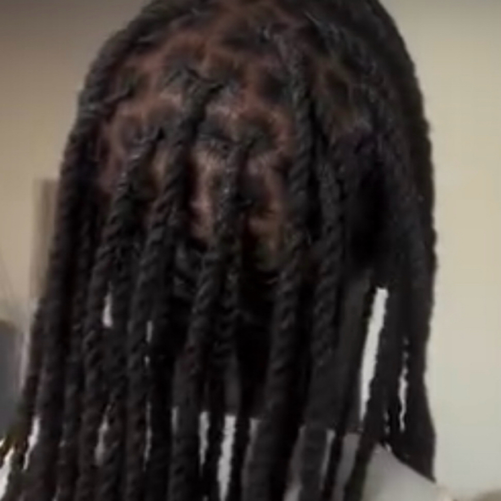 Dreadlocks With Alyssa at Africana Star Braiding Salon in Los Angeles, CA