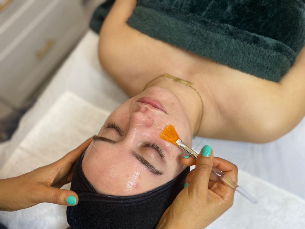 “NEW CLIENT” Glow Me Up Facial