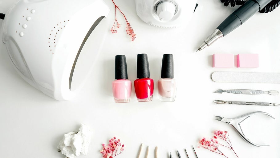 Polish/Design Change at VieHava Beauty in Maricopa, AZ