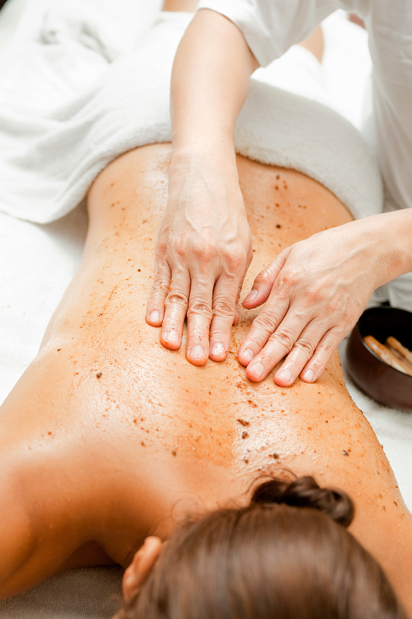 60 Min Custom Back Facial