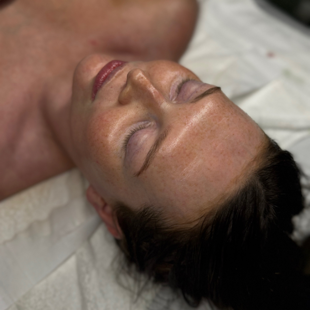 The 30 Minute Refresh at elle's esthetics in Galesburg, IL