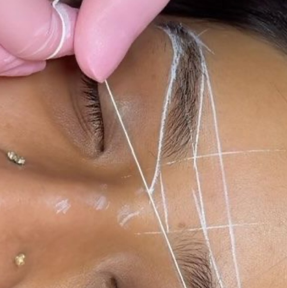 Brow Wax with Shaping & Tinting