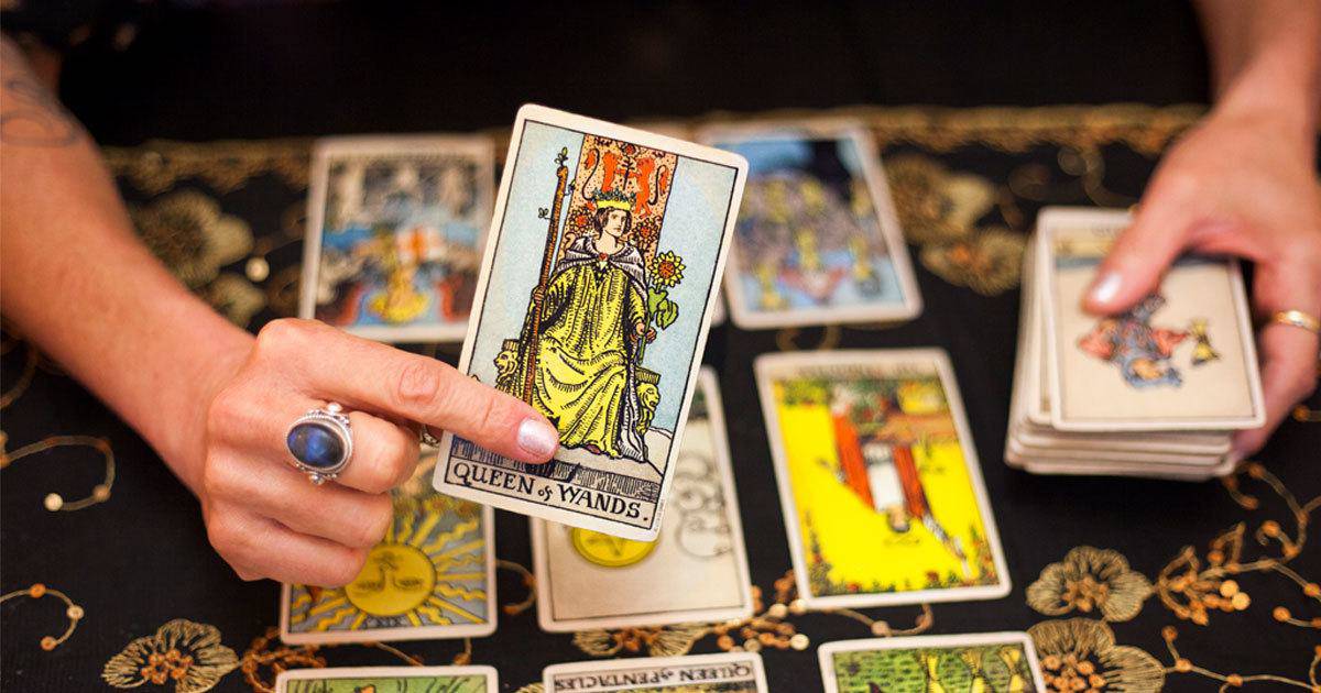 30 min Psychic Tarot Reading at Energy and Insight with Nikki Rei in Bellmore, NY