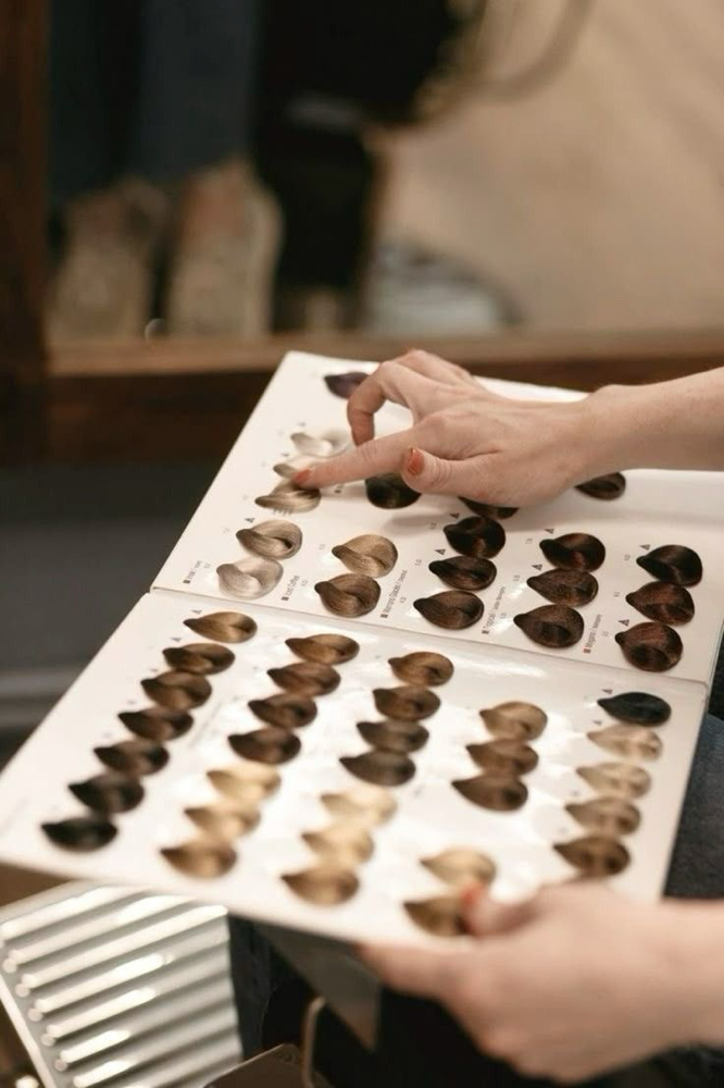 COLOR CONSULTATION